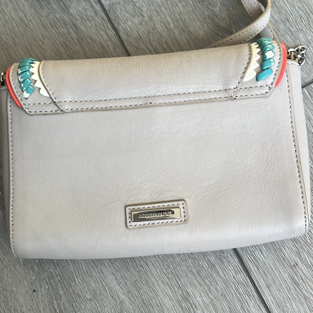 BCBG Helene style Beige and Teal crossbody Bag with chain strap - Picture 5 of 10